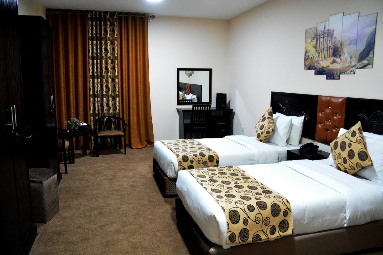 Lilium Hotel Safut Zewnętrze zdjęcie